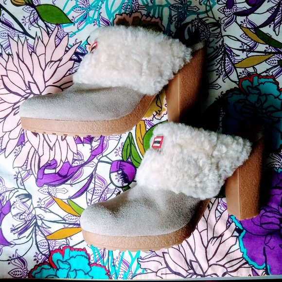 Hunter Suede Brunson Clogs - Picture 3 of 12